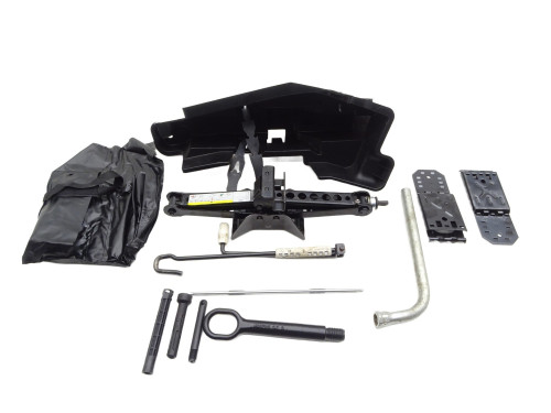 LEWAREK PODNOŚNIK WINDA KOŁA WKŁAD HAK KLUCZE ZESTAW 5N0011031B Audi Q3 8U - przód