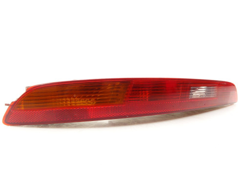 LAMPA LEWA TYLNA ZDERZAKA AUDI Q3 8U 11-18 ORYGINALNA PARTLE.COM - lampa w błotnik 1