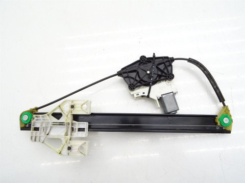 PARTLE.COM: Mechanizm szyby lewy tył Audi Q3 8U 11-18 (8U0839461) - Używany Oryginał - linka