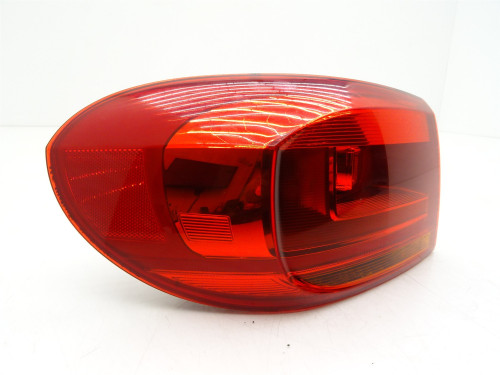 LAMPA LEWA TYLNA BŁOTNIK VW Tiguan I 5N LIFT 5N0945095Q - PARTLE.COM - tylna 1