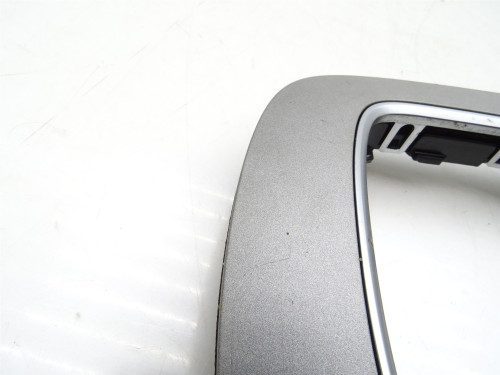 Używana Osłona Ramka Lewarka Gałki Biegów Obudowa 8U0864261P Audi Q3 8U 11-18r - PARTLE.COM - maskownica 7