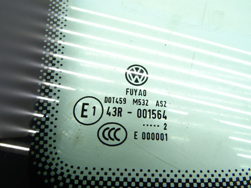 Szyba boczna lewa tył VW Tiguan I 5N FL - PARTLE.COM - zdjęcie 3 z 4