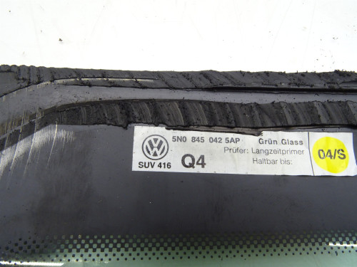 Szyba tylna prawa VW Tiguan I 5N FL - oryginalna używana część PARTLE.COM - ramka chrom