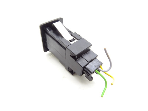 GNIAZDO AUX G50243 VW Tiguan I 5N LIFT - Używane Oryginalne Części Samochodowe PARTLE.COM - kostka iso