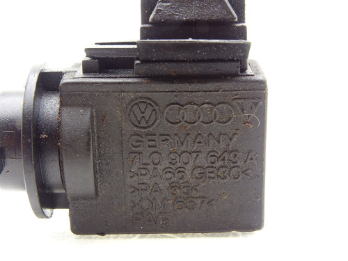 PARTLE.COM - CZUJNIK JAKOŚCI POWIETRZA 7L0907643A do Audi Q7 4L - Oryginalna część używana - tył