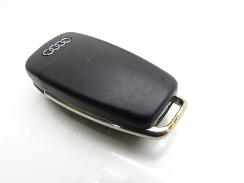 Oryginalny kluczyk scyzoryk 434MHz 8P0837220D do Audi TT 8J - PARTLE.COM - bok