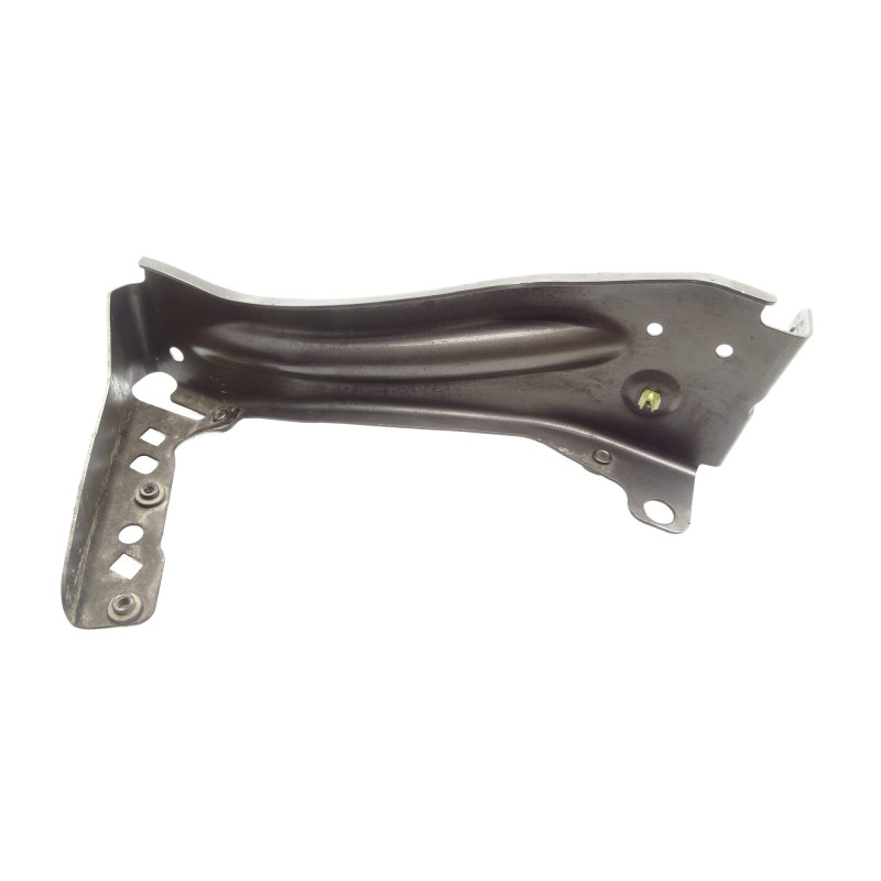Wspornik błotnika prawy przód Audi TT 8J 8J0821136F - PARTLE.COM - przód