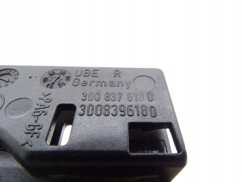 LISTWA DEKOR DRZWI PRAWY TYŁ VW PHAETON 3D4867102F | Używane Oryginalne Części PARTLE.COM - zdjęcie 13 z 14