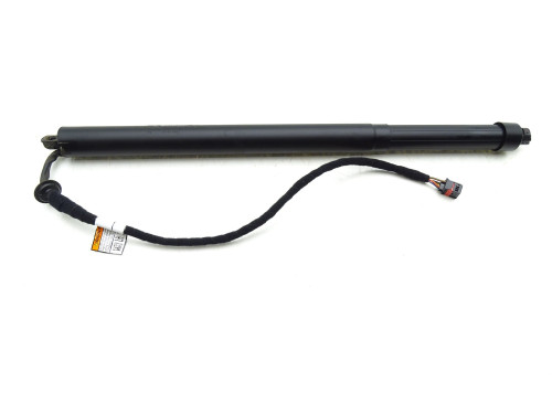 Siłownik elektryczny klapy lewy tył FK72-70355-AE Discovery Sport L550 – oryginalne części używane | PARTLE.COM - sprężyna klapy 2