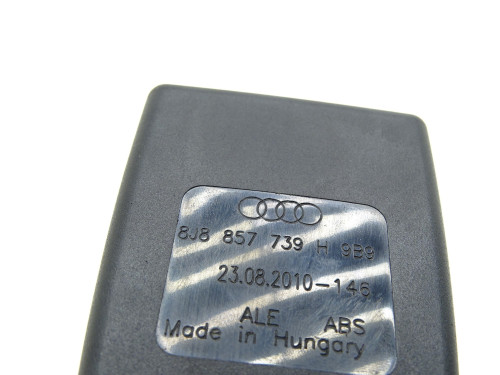 Klamra tylnego środkowego siedzenia 8J8857739H VW Scirocco III | Oryginalne części używane PARTLE.COM - zdjęcie 5 z 5