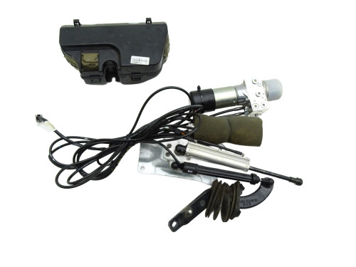 POMPA HYDRAULICZNA KLAPY SIŁOWNIK BAGAŻNIKA A1648002848 Mercedes ML W164 - przód