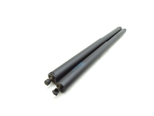 SIŁOWNIK KLAPY BAGAŻNIKA TYŁ PRAWY LEWY A1647400445 Mercedes ML W164 Lift - sprężyna klapy 2