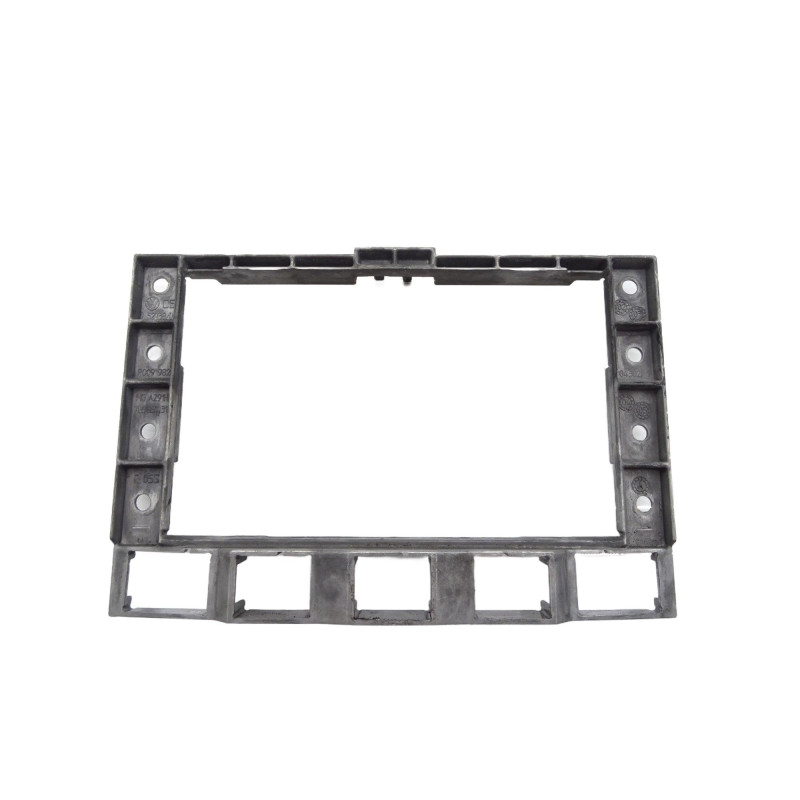 RAMKA STELAŻ KONSOLI RADIA 7L6857318 VW TOUAREG 7L - Oryginalna Część Używana | PARTLE.COM - przód