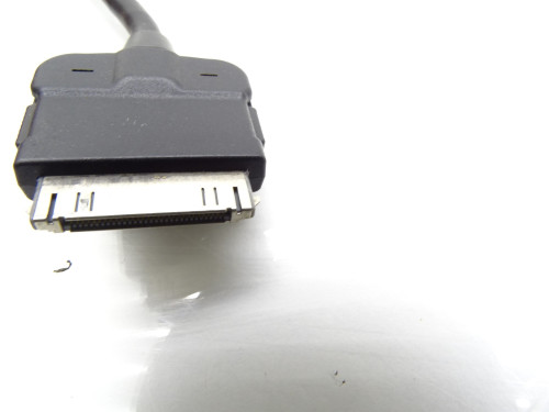 Kabel Adapter Multimedia iPhone VW Scirocco III 1K8 (Używany) - PARTLE.COM - zdjęcie 5 z 6