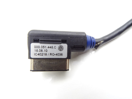 Kabel Adapter Multimedia iPhone VW Scirocco III 1K8 (Używany) - PARTLE.COM - zdjęcie 6 z 6