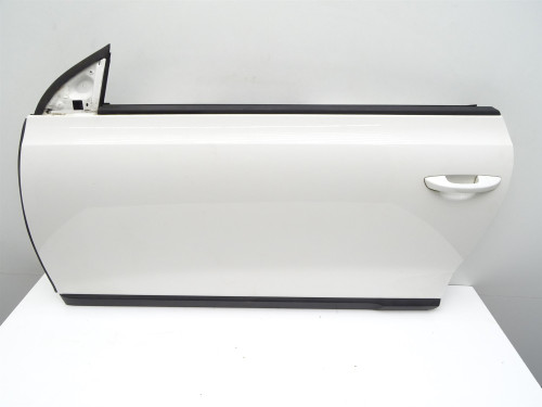 Drzwi Lewe Przód VW Scirocco III LB9A (1K8831607E) - Używane Części PARTLE.COM - zdjęcie 4 z 9