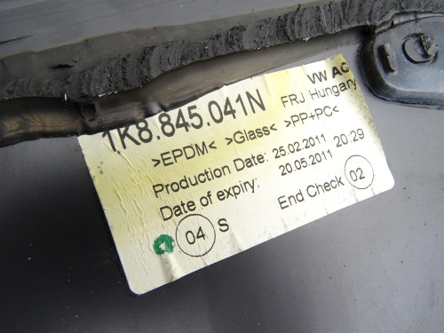 Szyba Karoseryjna Lewy Tył Tylna Boczna 1K8845041N VW Scirocco III | PARTLE.COM - zdjęcie 3 z 4